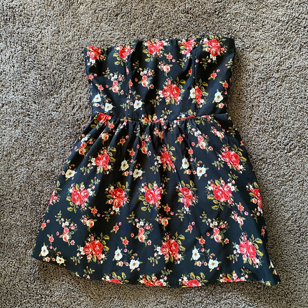 Forever 21 floral strapless dress